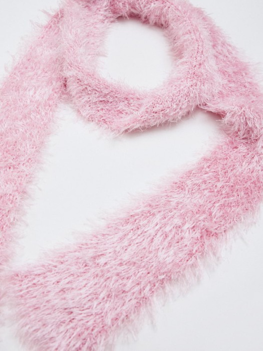 пушистый шарф для девочек от бренда sela вид слева