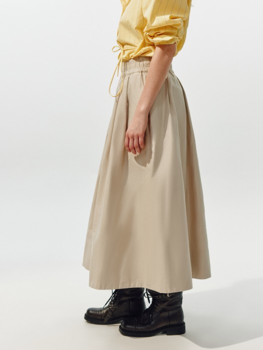 расклешенная юбка миди из линейки  young по цене 3699 руб вид справа