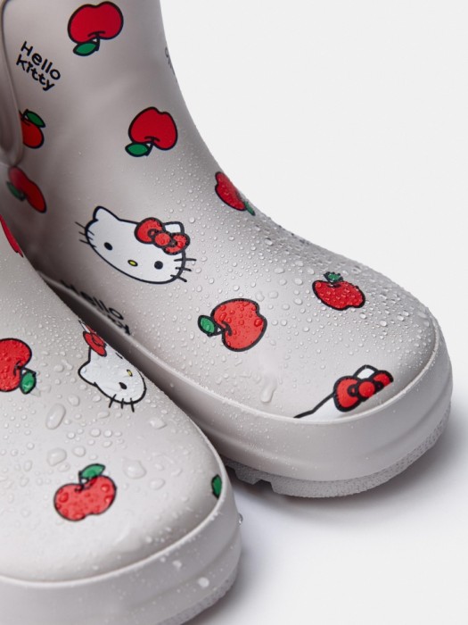 резиновые ботинки c принтом hello kitty для девочек от бренда sela вид слева