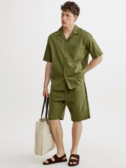 рубашка из хлопка и льна от бренда sela вид слева