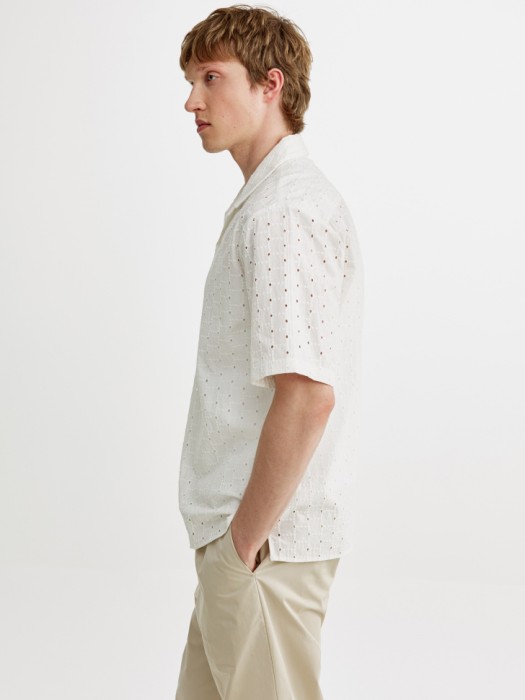 рубашка из хлопка с вышивкой и коротким рукавом из россии вид сбоку