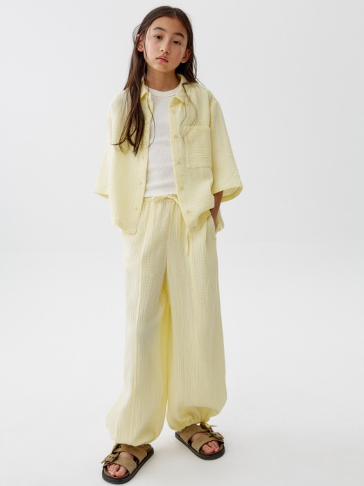 рубашка из муслина с коротким рукавом для девочек от бренда sela вид слева