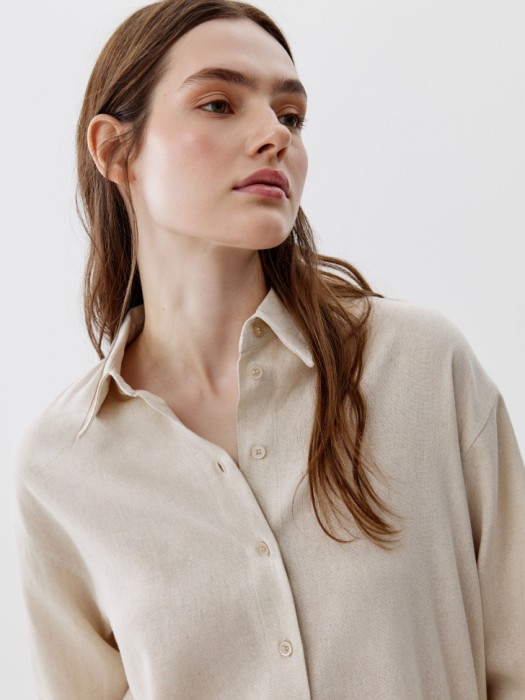 рубашка классическая из льна и вискозы из россии вид сбоку