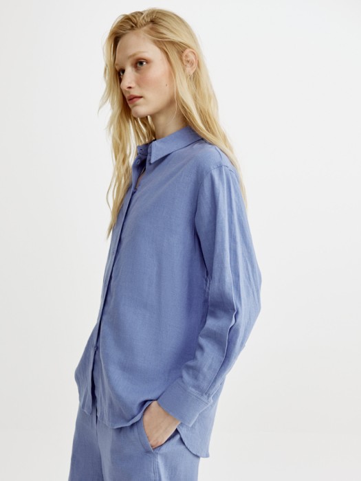 рубашка оверсайз из смесового льна по цене 2599 руб вид справа