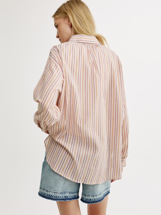 рубашка оверсайз из тонкого хлопка из россии вид сбоку