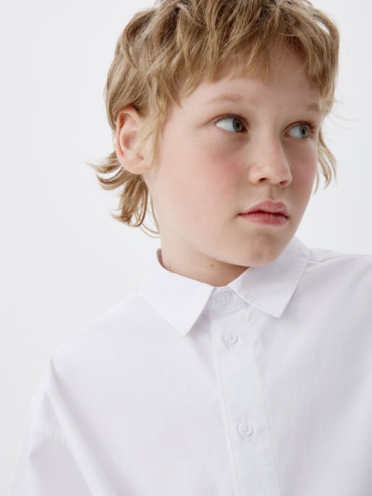рубашка оверсайз с коротким рукавом для мальчиков по цене 999 руб вид справа
