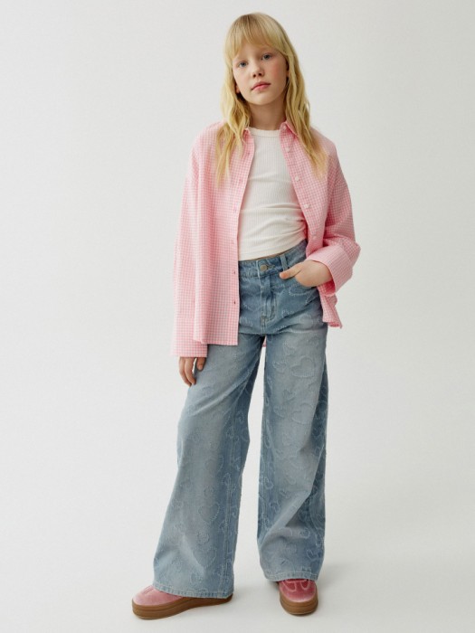 рубашка оверсайз в клетку для девочек от бренда sela вид слева