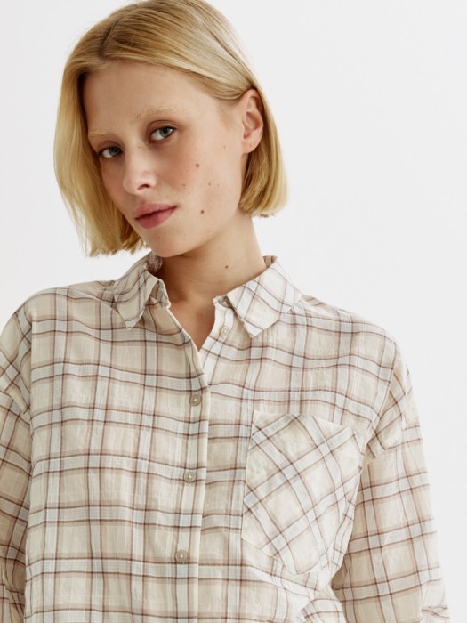 рубашка оверсайз в клетку из жатой ткани из россии вид сбоку