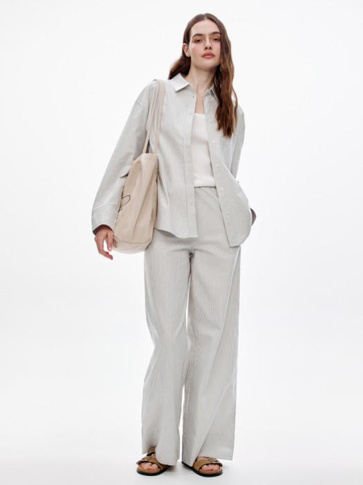 рубашка оверсайз в полоску от бренда sela вид слева