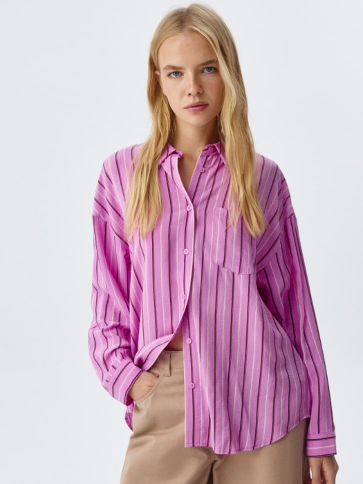 рубашка оверсайз от бренда sela вид слева