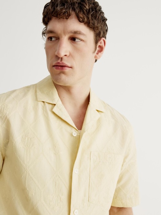 рубашка с коротким рукавом и вышивкой по цене 3799 руб вид справа