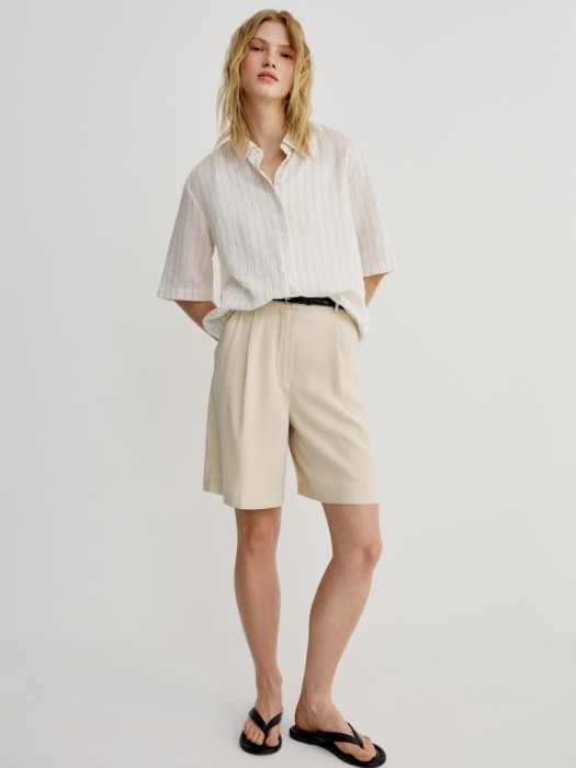 рубашка с коротким рукавом из смесовой вискозы от бренда sela вид слева