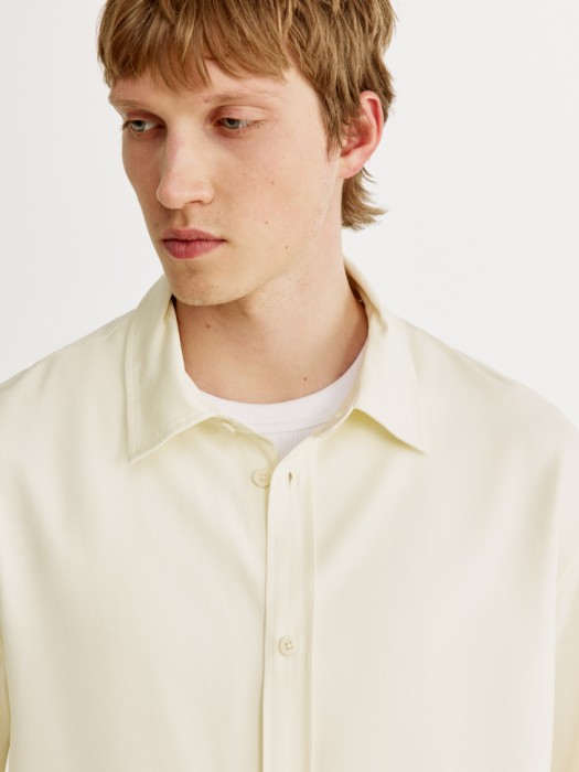 рубашка с коротким рукавом по цене 3299 руб вид справа