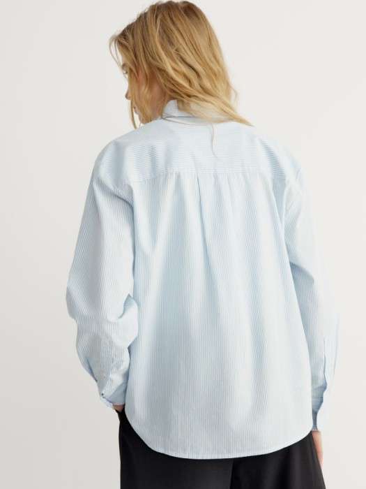 рубашка в полоску прямого кроя по цене 1999 руб вид справа