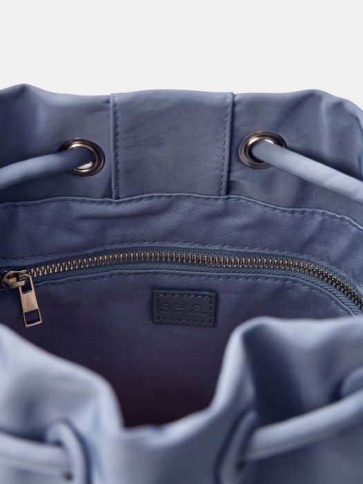 рюкзак-мешок с принтом из россии вид сбоку