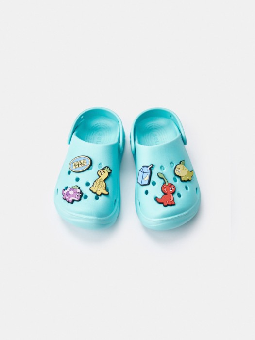 сабо с декором для мальчиков из проверенных материалов спереди