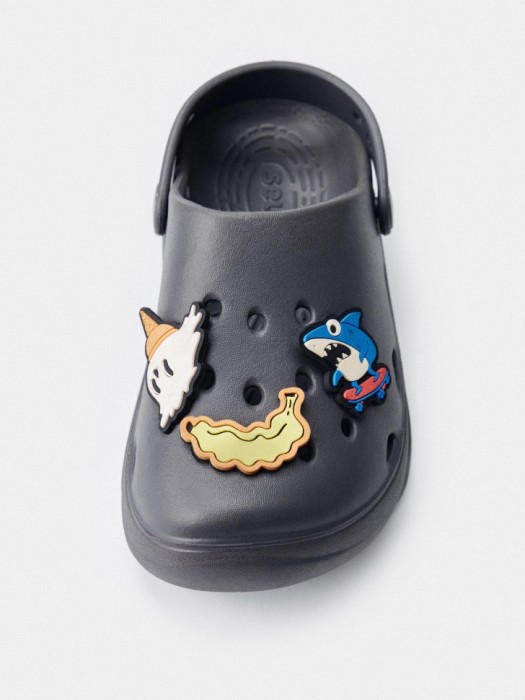 сабо с декором для мальчиков по цене 1799 руб вид справа