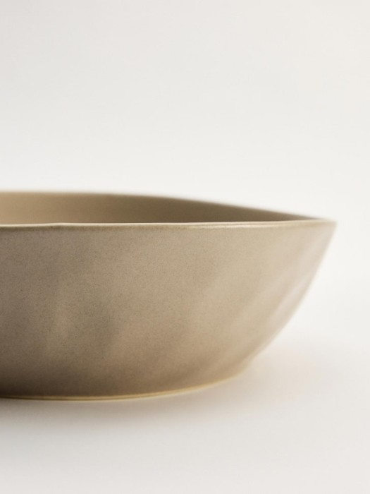 салатница из керамики от бренда sela вид слева