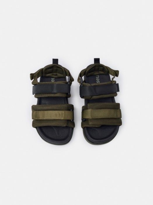 сандалии на липучках детские от бренда sela вид слева