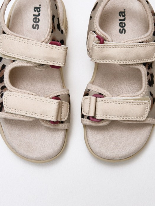 сандалии на липучках для девочек из льна спереди