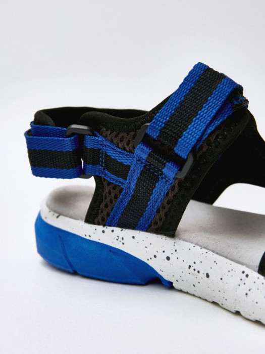 сандалии на липучках для мальчиков из кожи спереди