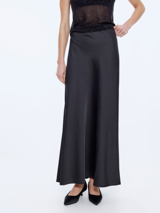 сатиновая юбка макси от бренда sela вид слева