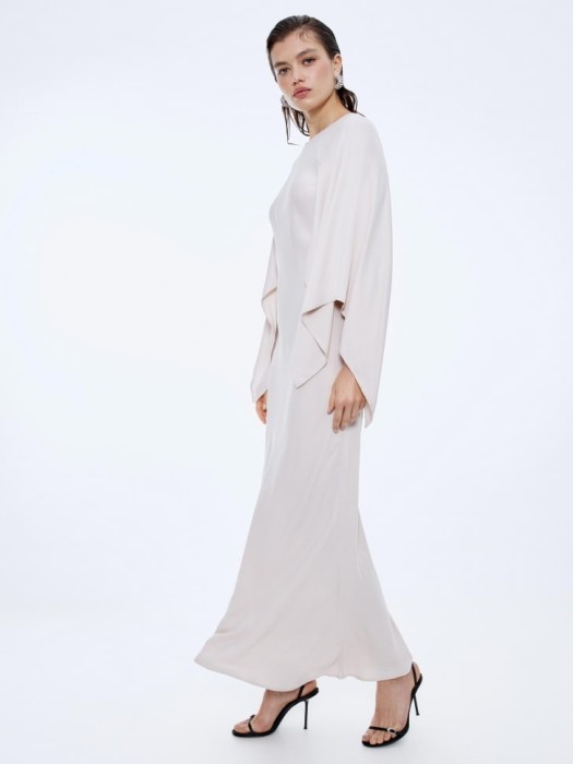 Товар угольного цвета с внутренней стороны