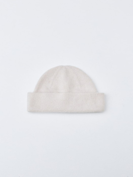 шапка-бини из смесовой шерсти от бренда sela вид слева