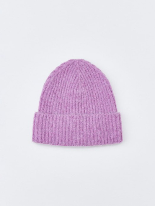 шапка-бини с содержанием шерсти альпаки от бренда sela вид слева