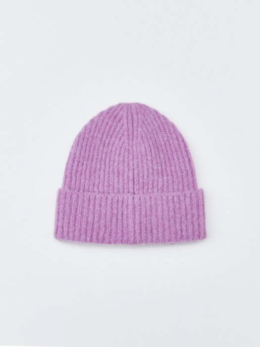 шапка-бини с содержанием шерсти альпаки по цене 599 руб вид справа