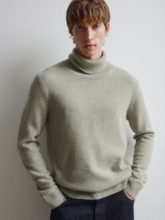 шерстяной свитер премиум качества из шерсти спереди