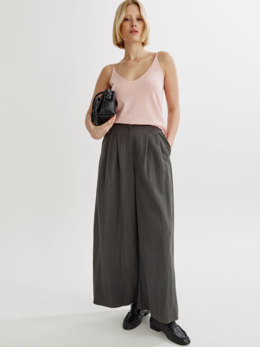 широкие брюки из смесовой вискозы из россии вид сбоку