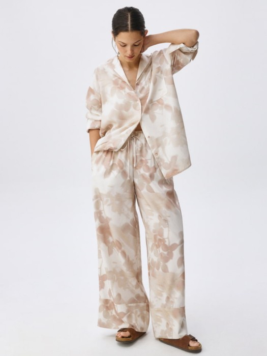 широкие брюки из тенселя от бренда sela вид слева