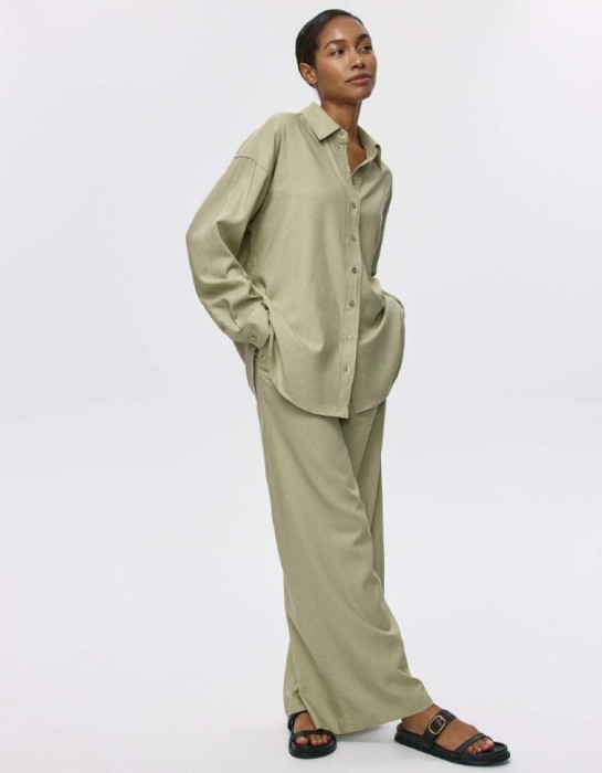 широкие брюки из вискозы и льна 4680704556780 фотография