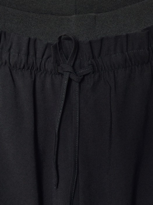 широкие брюки с двойным поясом для девочек из россии вид сбоку