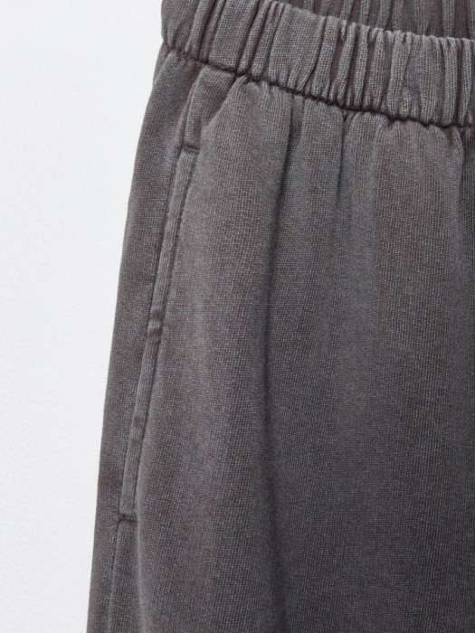 широкие брюки с эффектом стирки для девочек из россии вид сбоку