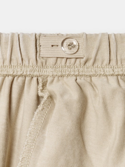 широкие брюки с эффектом стирки для девочек из трикотажа спереди