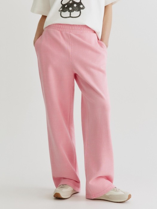 широкие брюки с кислотной стиркой от бренда sela вид слева