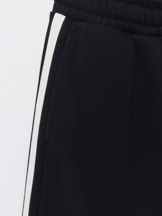 широкие брюки с лампасами для девочек по цене 1299 руб вид справа