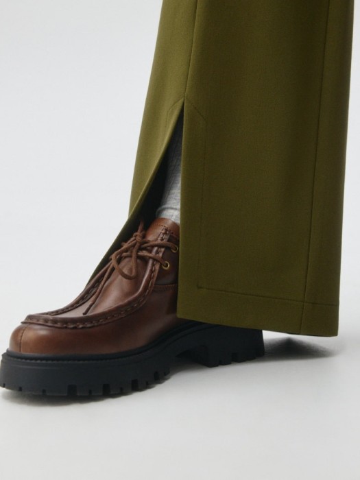 широкие брюки с разрезами по цене 2599 руб вид справа