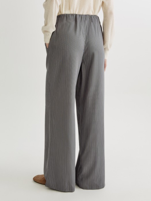 Товар с артикулом 4680798379739 вид сзади