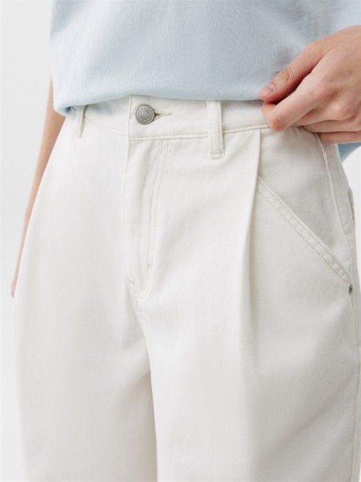 широкие джинсовые шорты со складками из россии вид сбоку