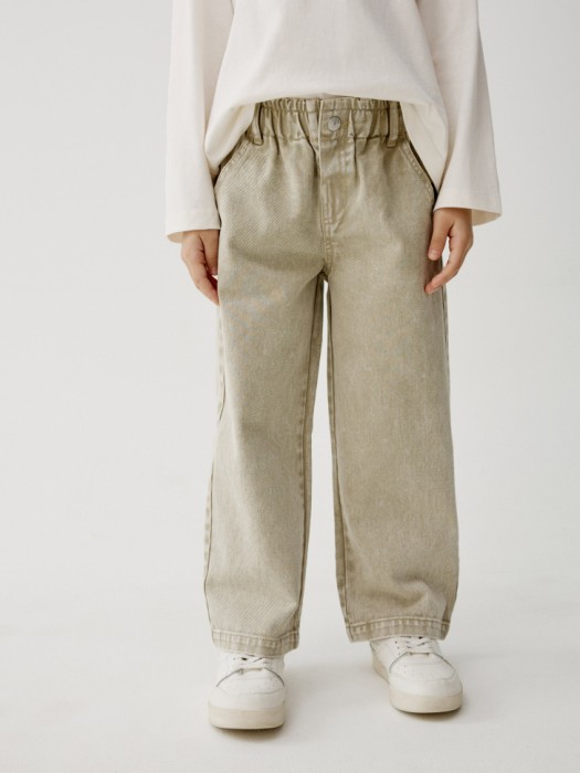 широкие джинсы на резинке для девочек от бренда sela вид слева