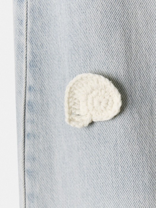 широкие джинсы на высокой посадке с декором по цене 4999 руб вид справа