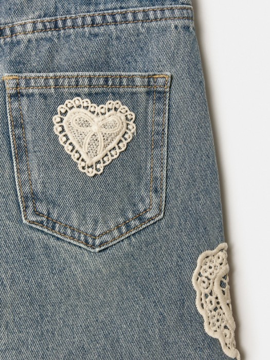 широкие джинсы с аппликацией для девочек из хлопка спереди