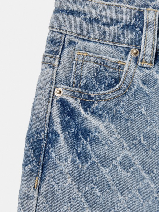 широкие джинсы с фактурным узором для девочек из россии вид сбоку