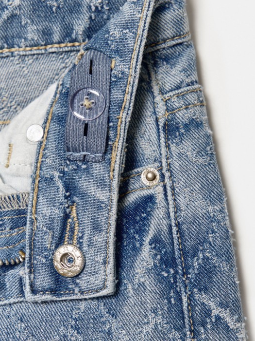 широкие джинсы с фактурным узором для девочек из хлопка спереди