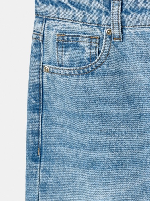 Товар голубого цвета с внутренней стороны