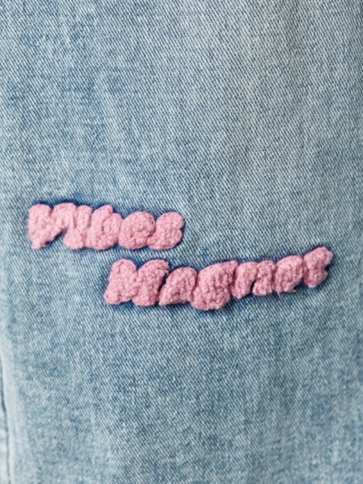 Товар голубого цвета с внутренней стороны