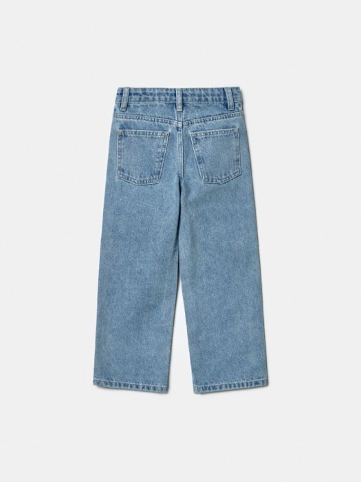 широкие джинсы с вышивкой для девочек из россии вид сбоку